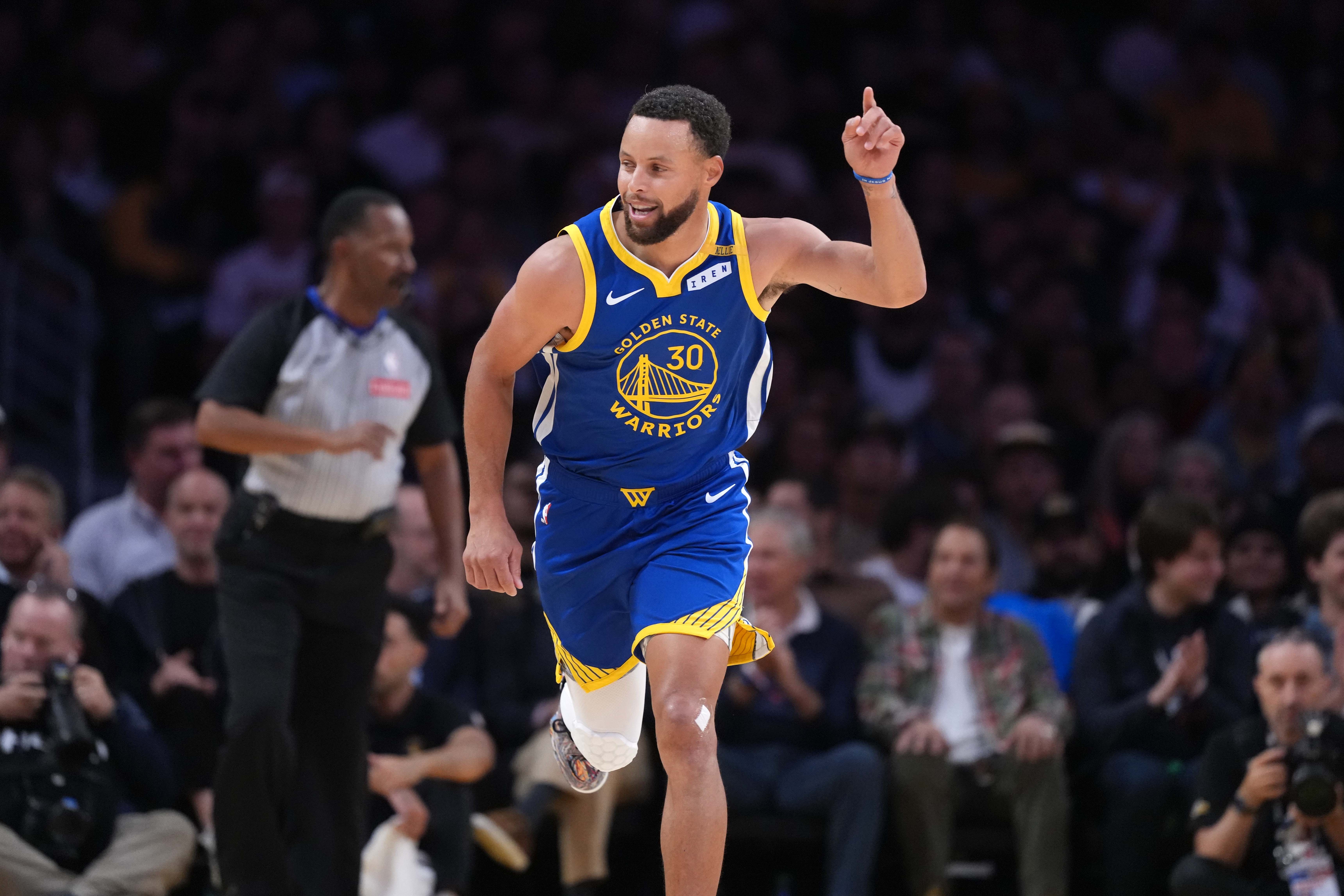 NBA官方:勇士平均NBA球龄7.1年联盟最高灰熊仅2.9年最低 NBA官方:勇士平均NBA球龄7.1年联盟最高灰熊仅2.9年最低